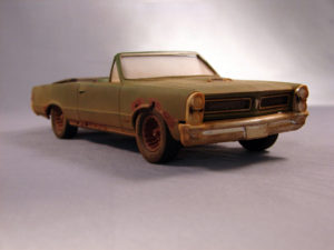 modelos a escala pontiac10.01-300x225 Pontiac GTO Descapotable 1965 (Descuidado)  