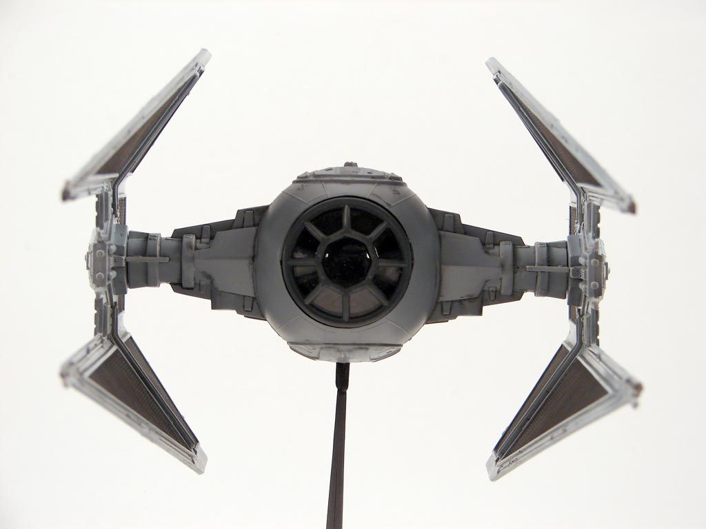 modelos a escala swtiei-04-1024x768 Star Wars: Tie Interceptor  