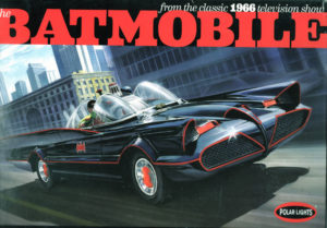 modelos a escala Batmobile1966_102-1-300x209 Batimóvil de 1966 - Parte 1  