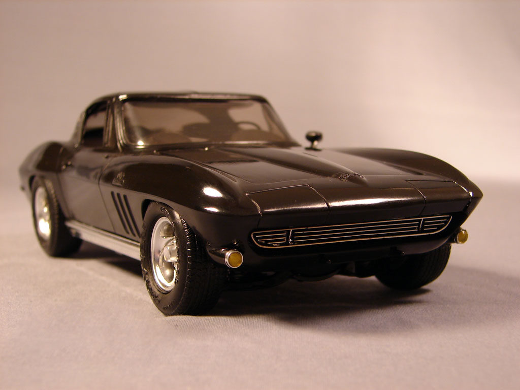 modelos a escala corvette20-02-1024x768 Chevrolet Corvette "Black Rat" 1965  
