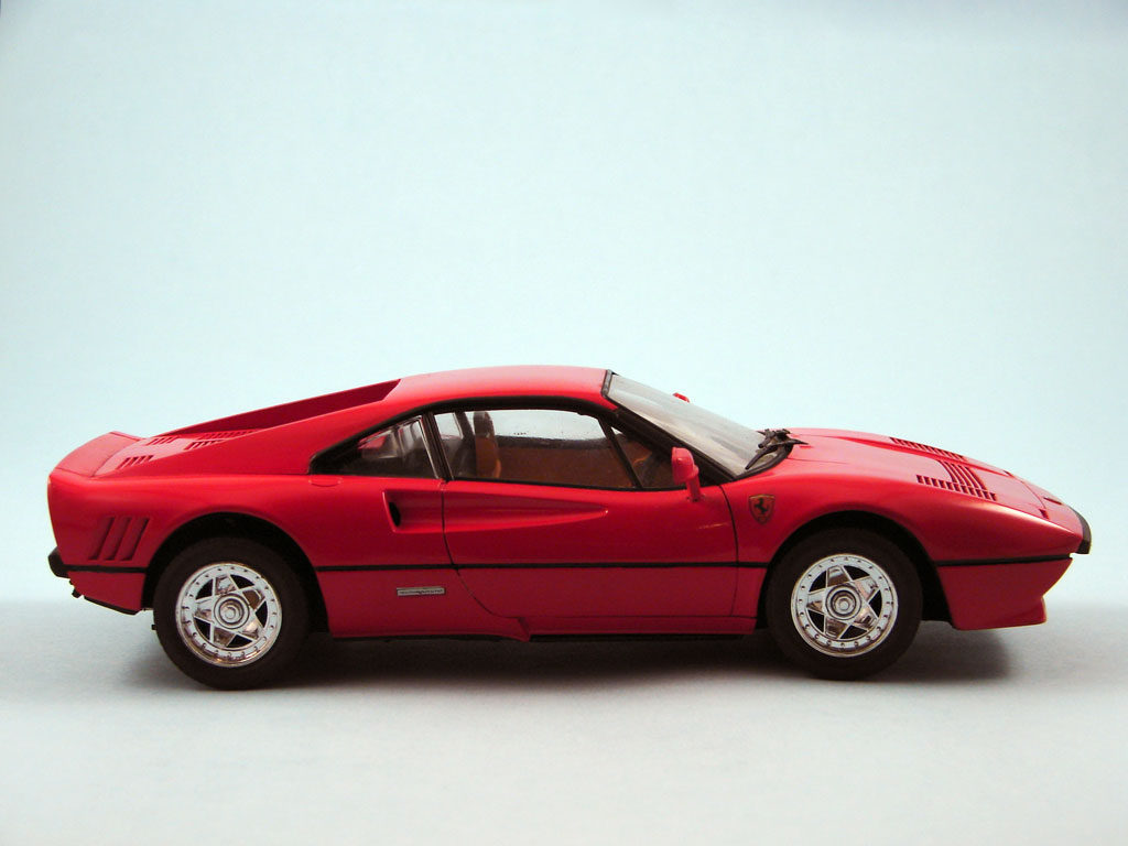 modelos a escala ferrari00-04-1024x768 Ferrari GTO 1985  