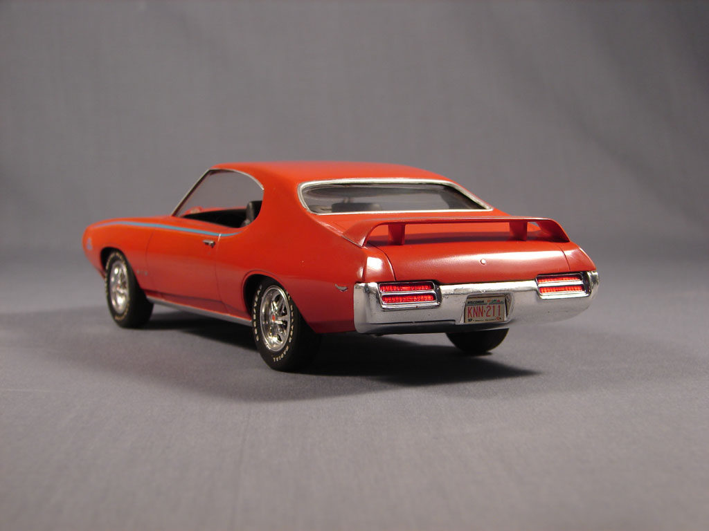 modelos a escala pontiac00-02-1024x768 Pontiac GTO Judge 1969  