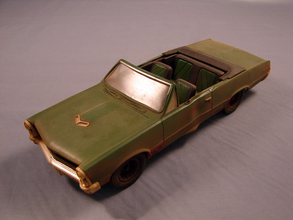 modelos a escala pontiac10-04-1024x768 Pontiac GTO Descapotable 1965 (Descuidado)  